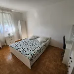Maneo With Free Parking In Garage Апартаменты *