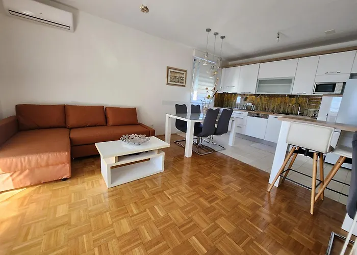 Apartment Maneo Split